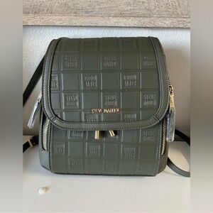 BIN046.9 NWT Steve Madden Olive Green Backpack NEW STEVE MADDEN OLIVE GREEN,BLACK ACCENT NYLON MINI POUCH  main image 4